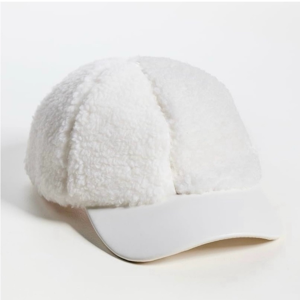 HOST PICK 🎉 GIFT IDEA 🎁 Jocelyn Sherpa Hat